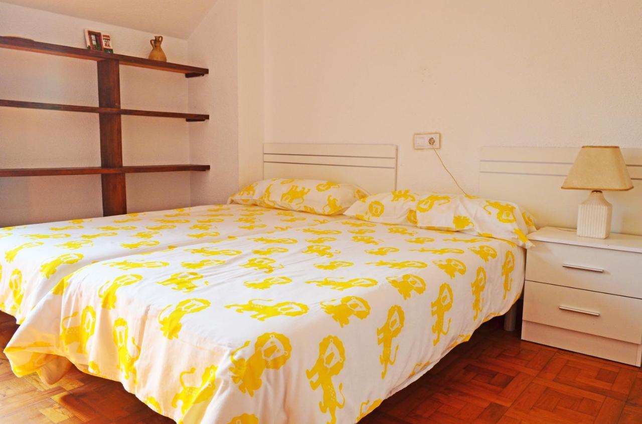 Apartamento El Corro: Con Parking En Pleno Centro De Комільяс Екстер'єр фото